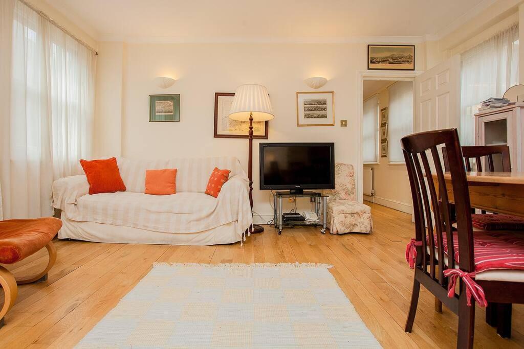 Bright 2 Bedroom Flat In Central Лондон Экстерьер фото