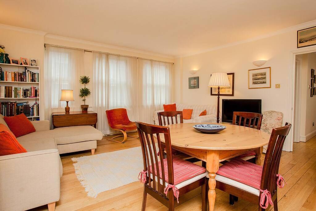 Bright 2 Bedroom Flat In Central Лондон Экстерьер фото